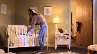 Cloud b Игрушка-ночник Cuddles Bunny (7405-ZZ)