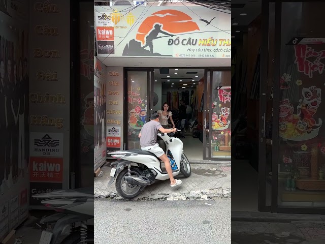 Pha đỗ xe cũng hợp lý  #funny #shortvideo #youtubeshorts #comedy #docauhieuthao #giaitri #haihuoc