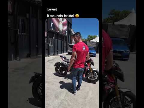 Most brutal sound Mv augusta brutale with full system Akrapovic can exhaust #superbike #streetnaked