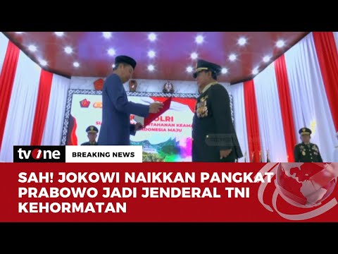 Sah! Jokowi Sematkan Pangkat Jenderal Kehormatan ke Prabowo