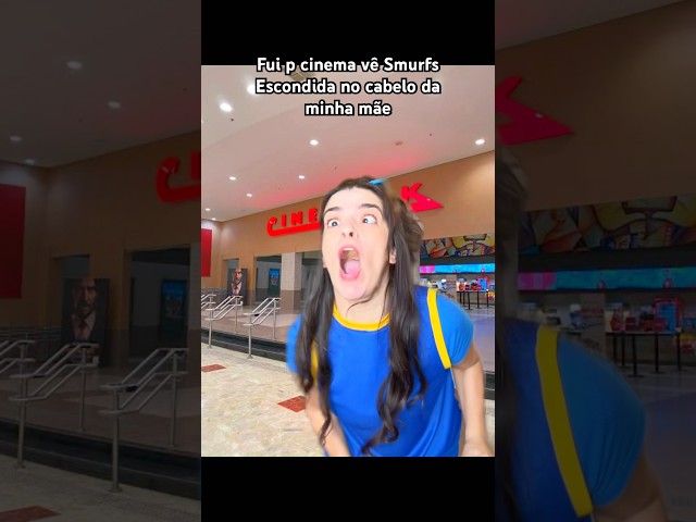 Fui p cinema vê Smurfs escondida no cabelo da minha mãe #smurf #crianças #fyp #infantil