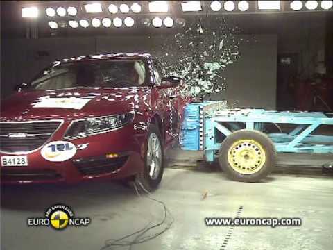 Video crash test Saab 9-5 od roku 2010
