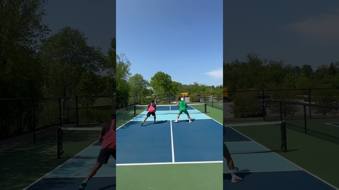 ピックルボールのダイナミックプレー！