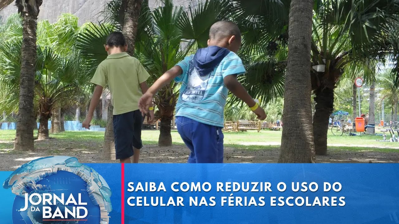 Saiba como reduzir o uso do celular nas férias escolares | Jornal da Band