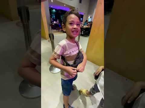 ADIK MIKEL BINGUNG MAU MAKAN APA