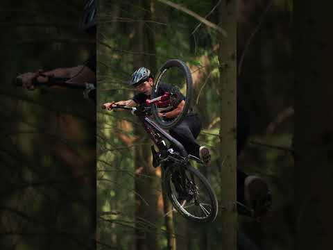 Airtime on the Moterra SL 💨​ #ridecannondale #mtb #cannondale #shorts