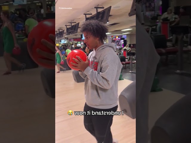 Er Fand Den GEHEIMEN Bowling Trick! 😱
