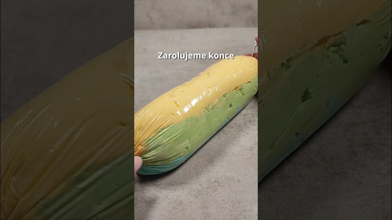 Jak docílit duhového efektu. Zkuste krém v barvách duhy podle videonávodu #toprecepty #recipe #food