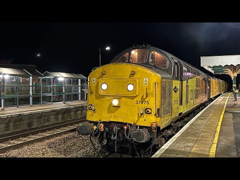 Colas Rail 37175 and 37099 thrash out of Reedham working 1Q18 3/2/22