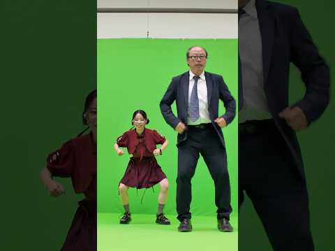 怪しいおじさんのダンスがどう見ても50代の動きではないWWWW #お前は怪しい#ダンスパートあります#うんち