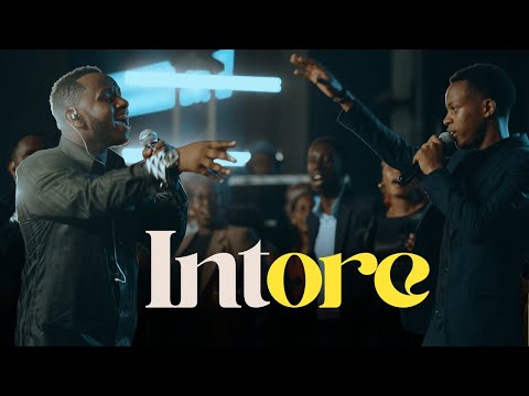 INTORE - Nzungu ft. Gisubizo Ministries (Official Live Video)
