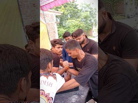 arm 😍#wrestling #viral #shorts #video #trending #tiktok🤯 #viral #video #funny #song 😈😡