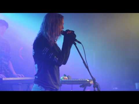 The Japanese House - Still (Live at the Riot Room)