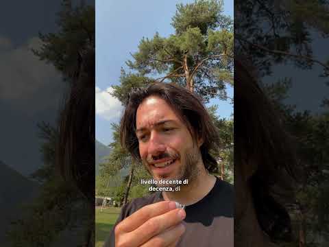 Da un lato la velocità nel fare contenuti, dall’altro l’invisibilità di essere tutti uguali. Nel...