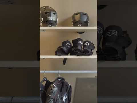 WELCOME TO THE COMMENCAL VILLAGE!