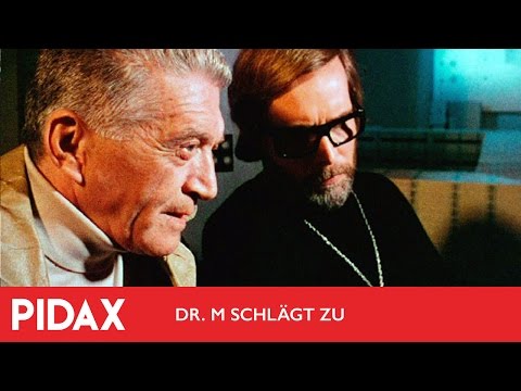 Dr. M schlägt zu'