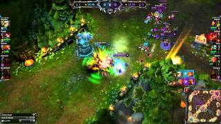 League Of Legends AMAZING SONA QUADRA KILL 1vs4