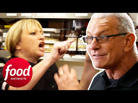 "You're Not A CHEF, You're A COOK!" Robert Clashes With Restaurant Owner | Restaurant Impossible