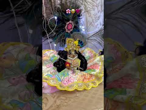 पलक मे पिरो लो🙏🦚🌺#bhakti #vrindavan #radharani #radheshyaam #viral #shorts #ytshorts#yt #love