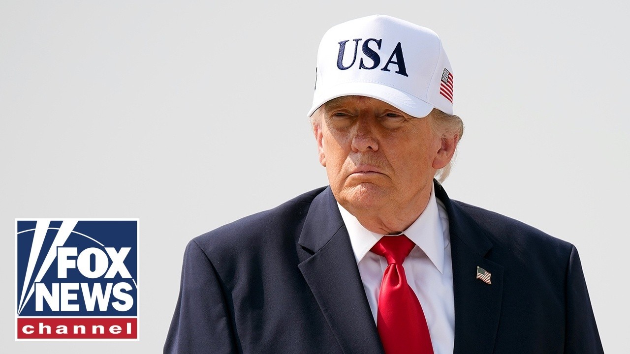 Trump's teleprompter operator SUSPENDED over betting claims