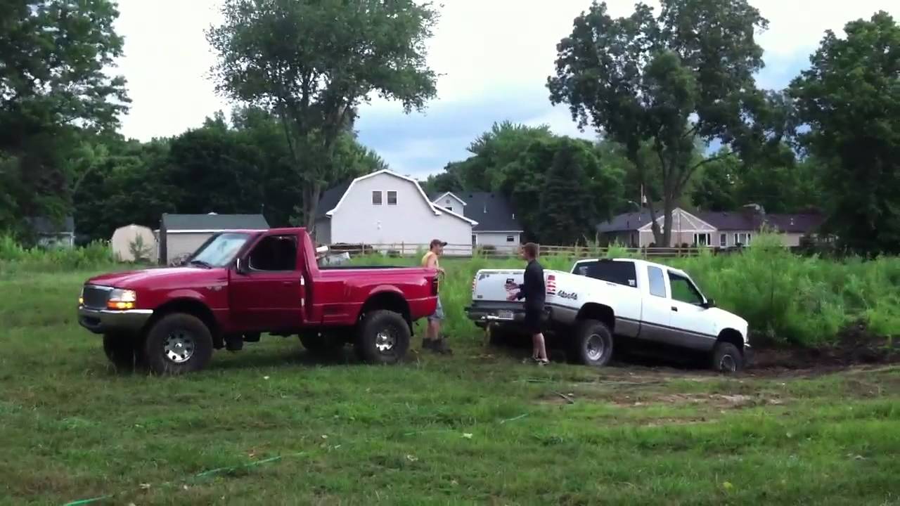 Chevy vs ford truck pull #6
