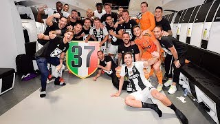 From the pitch to the locker room: Juventus celebrate #W8NDERFUL