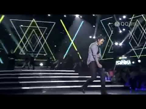 Rain Bi 비 140327 2014 QQ音樂年度盛典_Rain cut (領獎 + 30Sexy + La Song)
