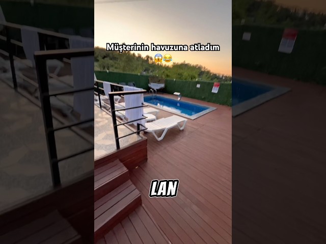 Müşterinin havuzuna atladım 😂😱 #shorts #tiktok #motovlog #keşfet #viral #fyp #reels #kurye