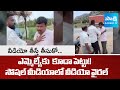 VROs Ruckus Under Influence of Alcohol Alongside TDP Leaders in Rolla |Video Viral | @SakshiTV