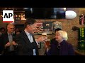 Yellen enjoys a beer made with American hops at a Beijing brewery