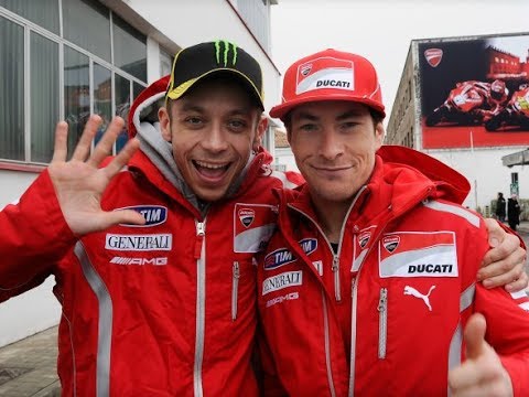 Nicky Hayden (R.I.P) in Unforgettable moment with Valentino Rossi
