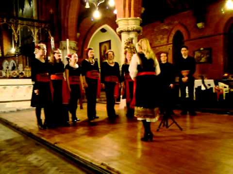 Veda Slovena Bulgarian Choir - Ozdolu idu shareni koltsa