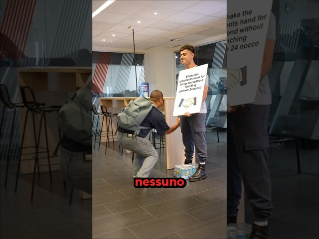 HA LA STRETTA DI MANO PIÙ FORTE AL MONDO🤯(@hissy.0)