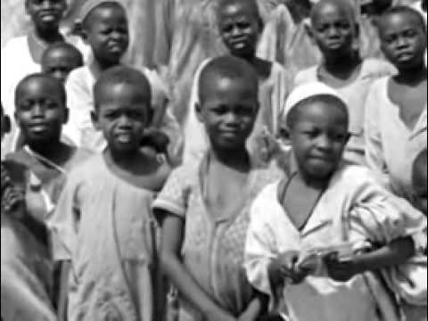 During a visit to a Darfur refugee camp, two Human Rights Watch representatives gave children paper and crayons while their parents were being interviewed. View the video (also in the challenge resources) to see what they drew.