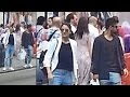 Virat Kohli carrying Anushka's shopping bags, lovebirds spotted in London