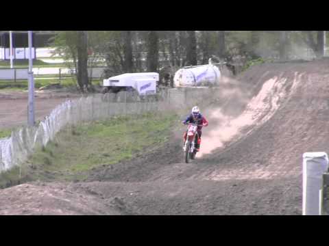 Jeffrey Herlings in volle snelheid over Lelystad 