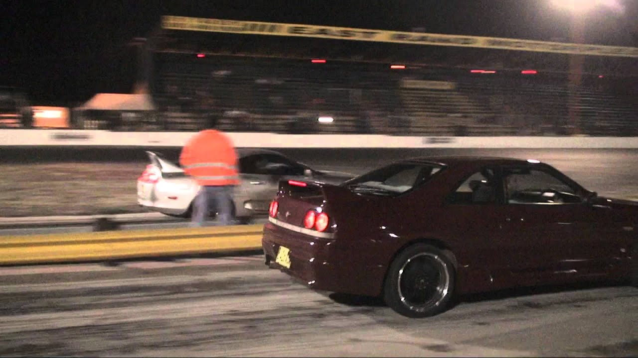 Nissan skyline vs supra #10