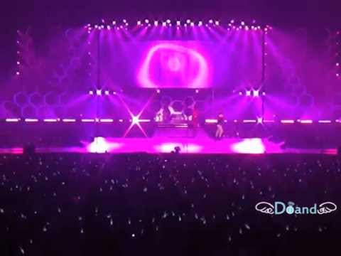 120630 SHINee hiroshima Ready or Not Onew fell off stage