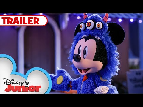 Mickey and Friends Trick or Treats'