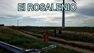 Mira el video: No advirtió la rotonda, volcó y resultó ilesa