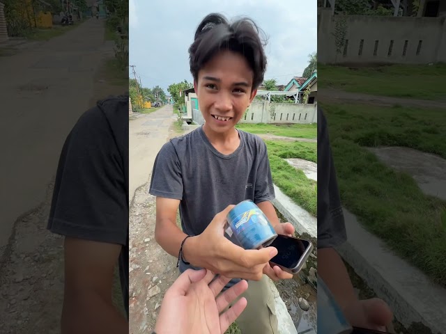 Kasih Gelasan Layangan Gratis Ke Radit Teman Omped