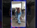 Kaisi Ho Didi, A Paparazzo Asked Rani At The Airport. She Replied With A Smile  - 00:38 min - News - Video