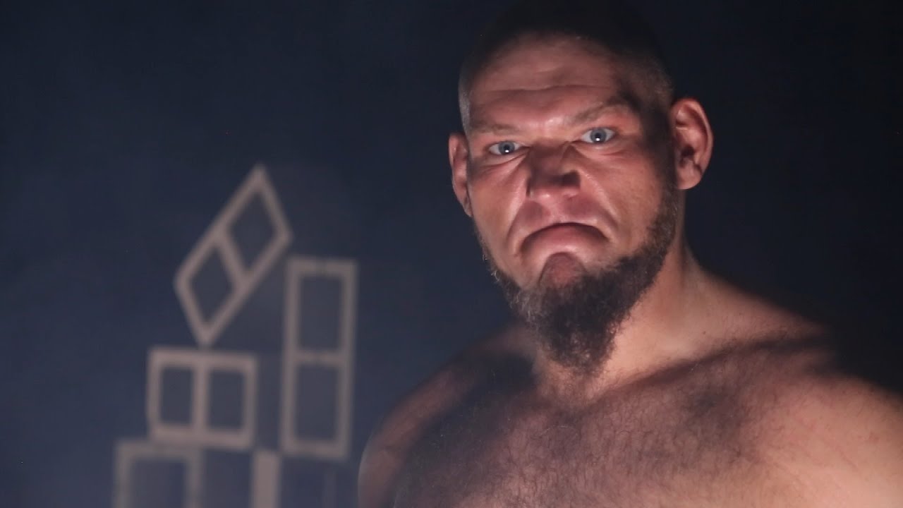 Vince McMahon queria Lars Sullivan pronto para combate contra Brock Lesnar