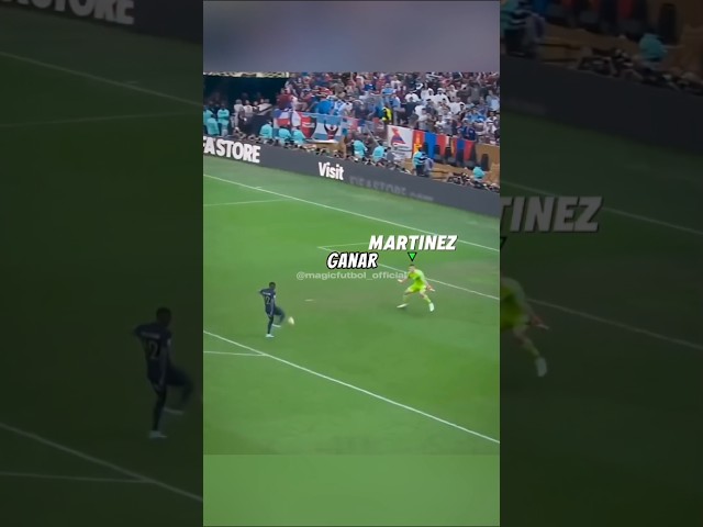 Parada Legendaria de Dibu Martínez 🧤🔥