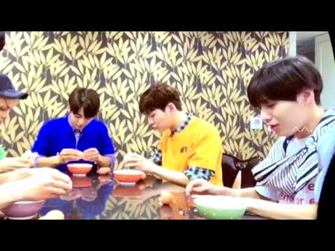 SHINee VCR Playing Game on Seek (fancam)