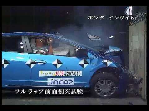 Video Crash Test Honda Insight sedan 2009