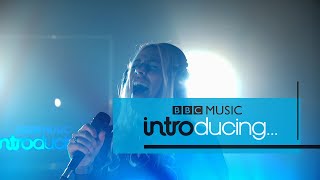 Vukovi - Run/Hide (BBC Music Introducing Session)