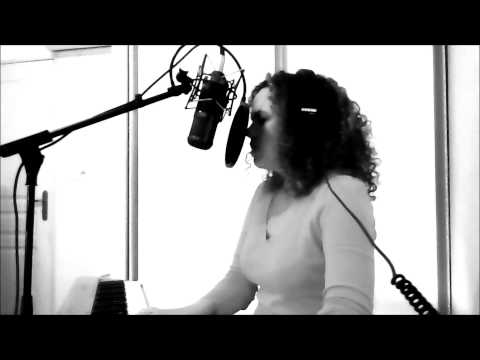 Sandrine Dervillier - Caged bird (Alicia Keys/cover)