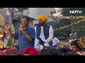 Arvind Kejriwal Interim Bail: Delhi में CM केजरीवाल ने Road Show में कहा- जेल से निकलकर मैंने...  - 02:24 min - News - Video