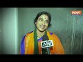 CAA से Asaduddin Owaisi परेशान, बीजेपी की महिला योद्धा Madhavi Latha का पलटवार  - 01:39 min - News - Video